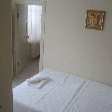 Saral Bed & Breakfast Derince