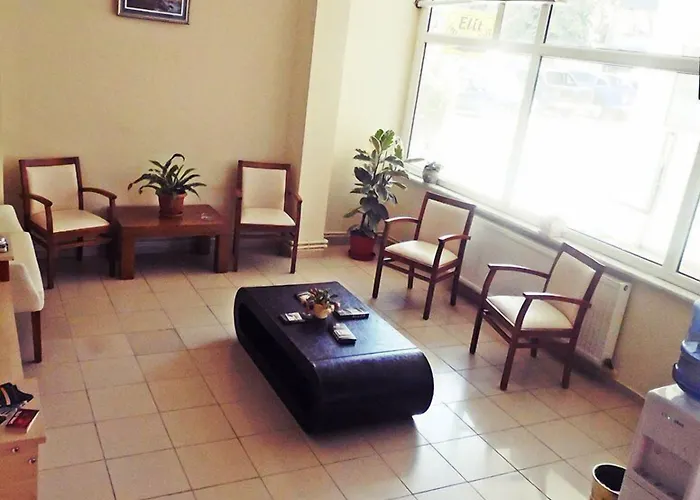 فندق مبيت وإفطار Saral